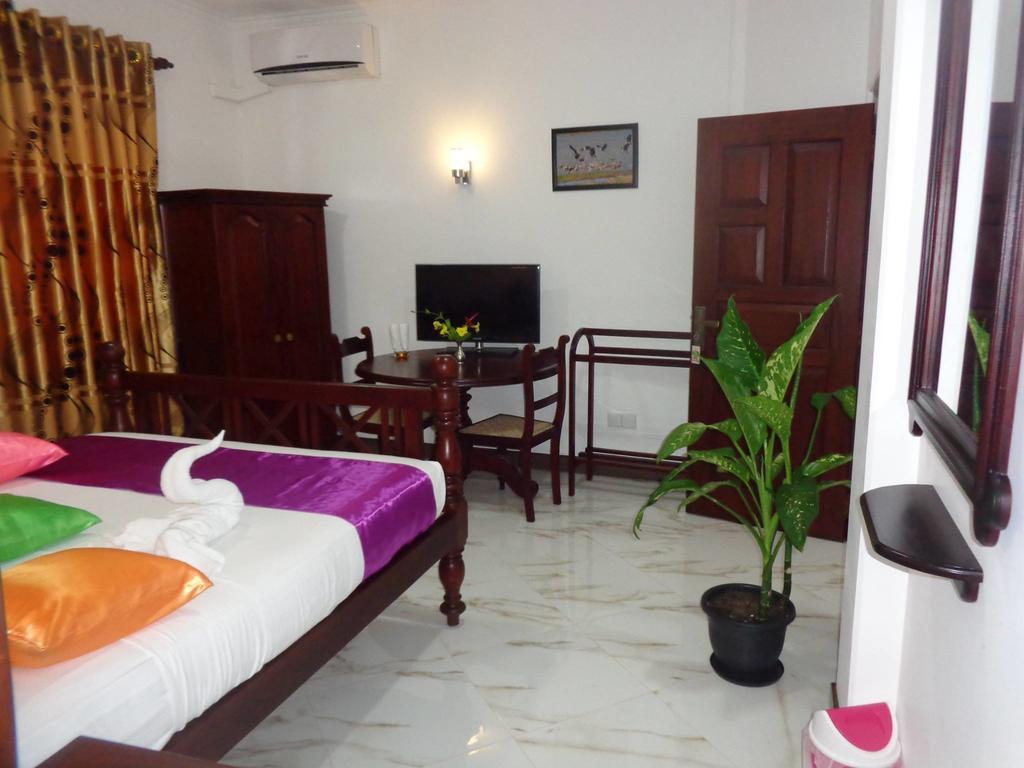 Hotel Italia Ambalangoda  Bagian luar foto